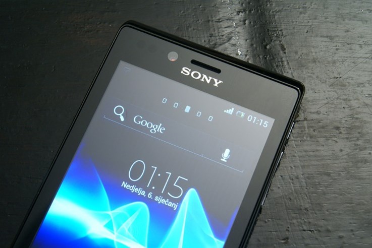 Sony Xperia J (10).jpg